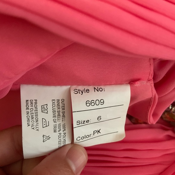 Pink formal dress - Picture 10 of 14